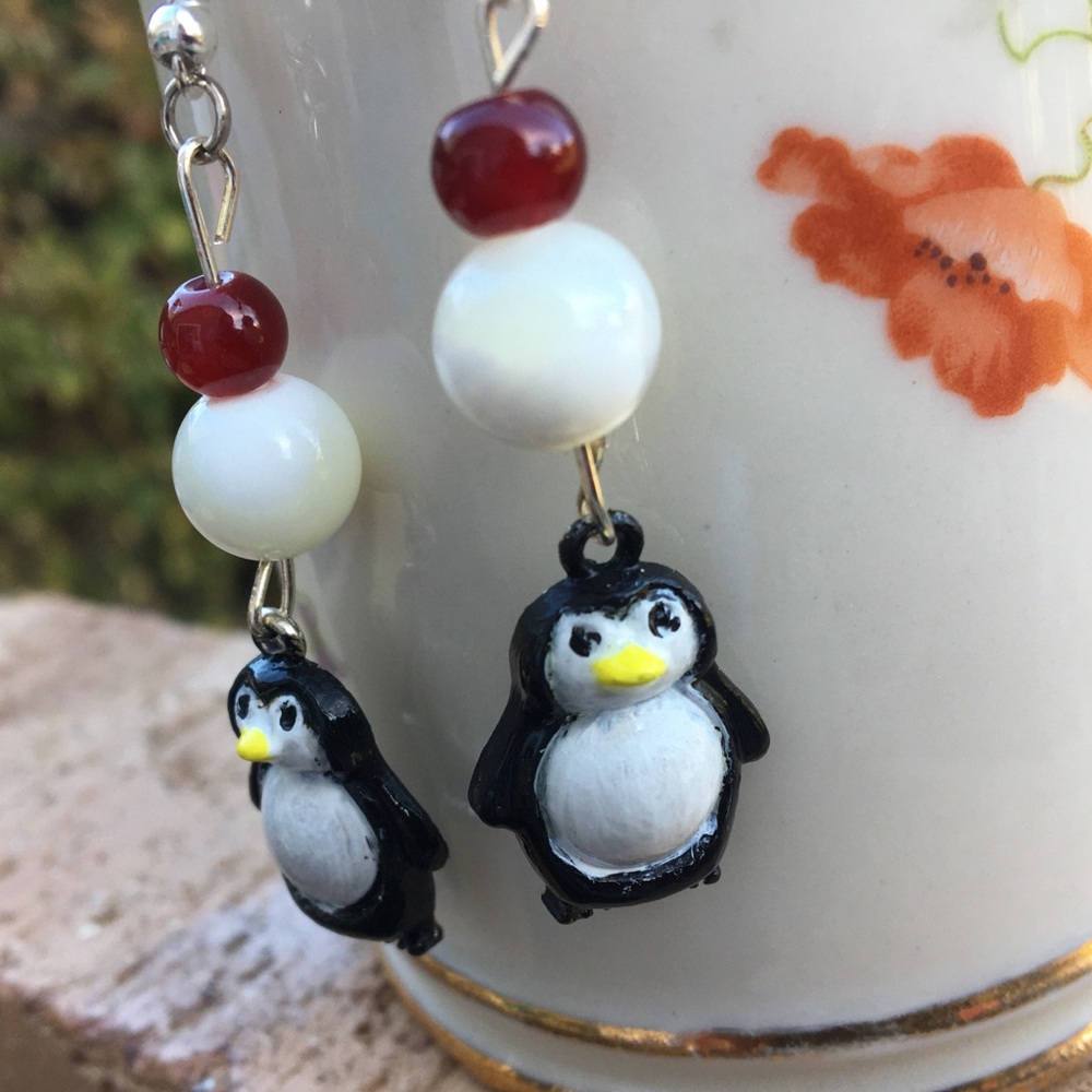 White Mother of Pearl Red Carnelian Penguin Earrings - Picture 2 of 9